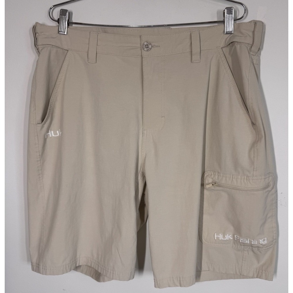 Huk Fishing Shorts Men's XL Khaki Performance UPF 30+ Next Level 10.5 Inch